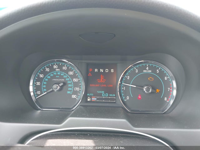 2015 JAGUAR XF SAJWA0FS5FPU69957 Photo 6