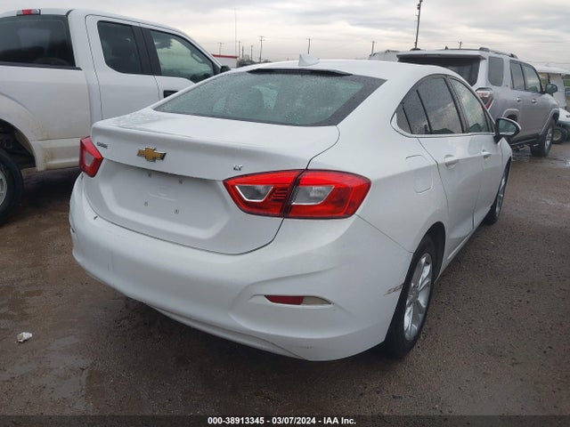 Chevrolet CRUZE LT 2019 1G1BE5SM2K7129707 Image 4