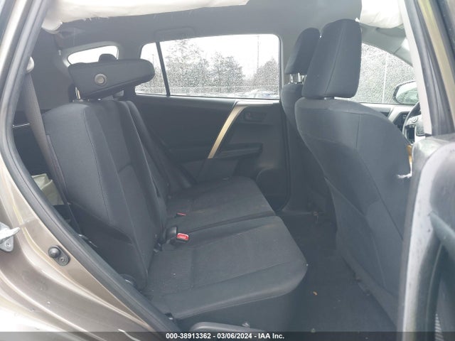 Toyota RAV4 LE 2015 JTMBFREV6FD174382 Image 8