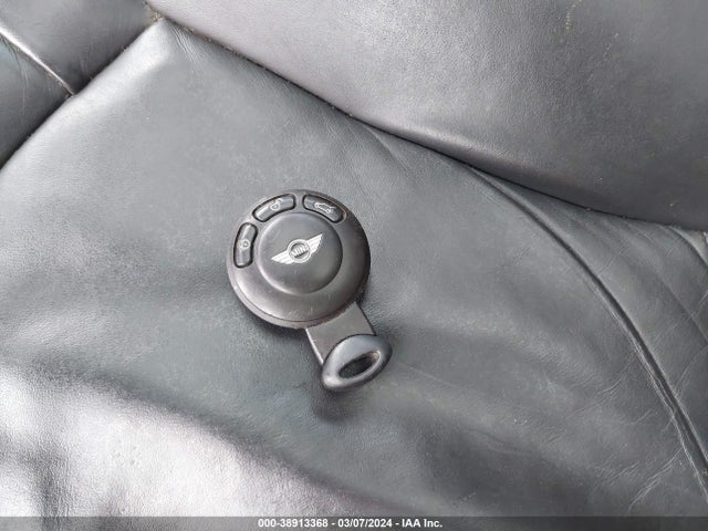 2009 MINI COOPER S CLUBMAN WMWMM33549TP90586 Photo 10