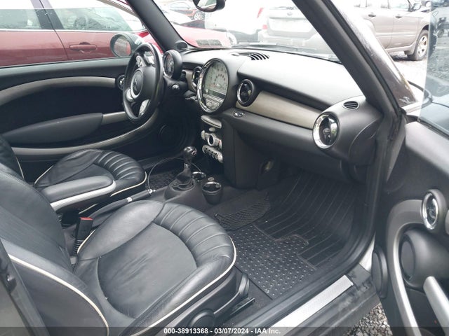 2009 MINI COOPER S CLUBMAN WMWMM33549TP90586 Photo 4
