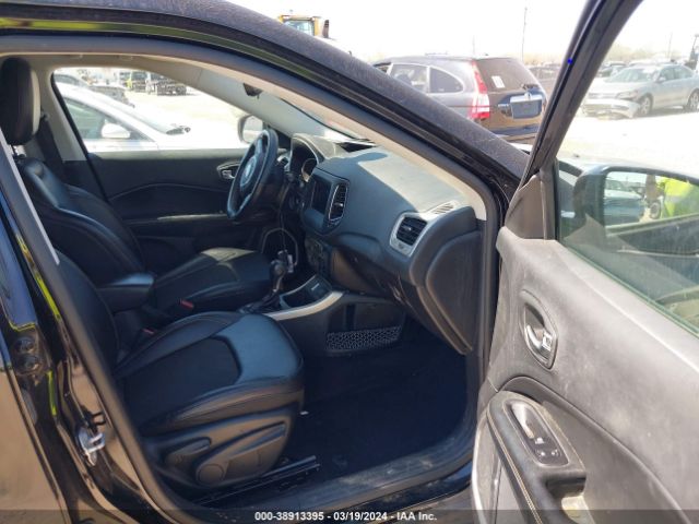 3C4NJCBB0KT651959 Jeep Compass Latitude Fwd