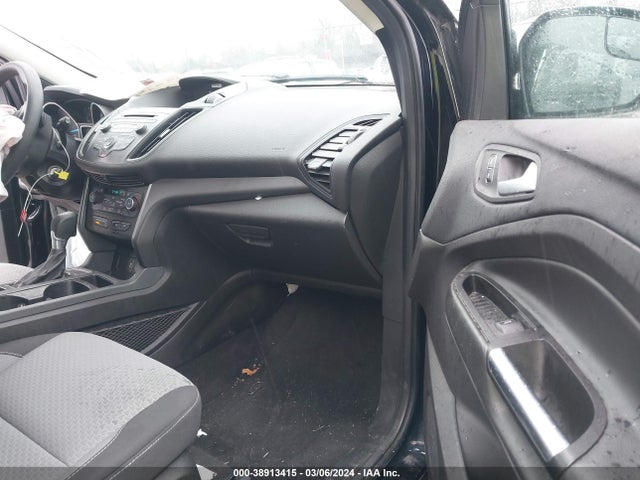 Ford ESCAPE SE 2017 1FMCU9GD3HUE20432 Image 5