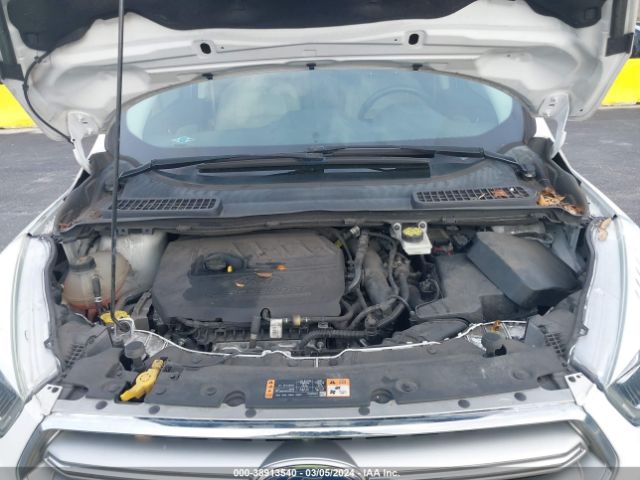 1FMCU0GD4HUB96700 Ford ESCAPE SE