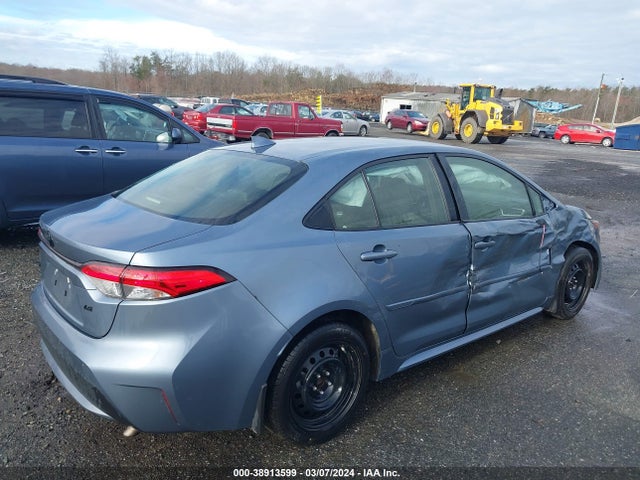 Toyota COROLLA LE 2022 JTDEPMAE9N3023785 Image 4
