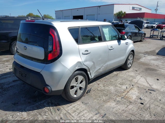 KIA Soul 2016 KNDJN2A28G7837856 Image 4