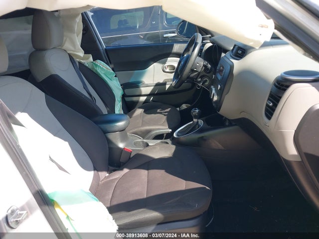 KIA Soul 2016 KNDJN2A28G7837856 Image 5