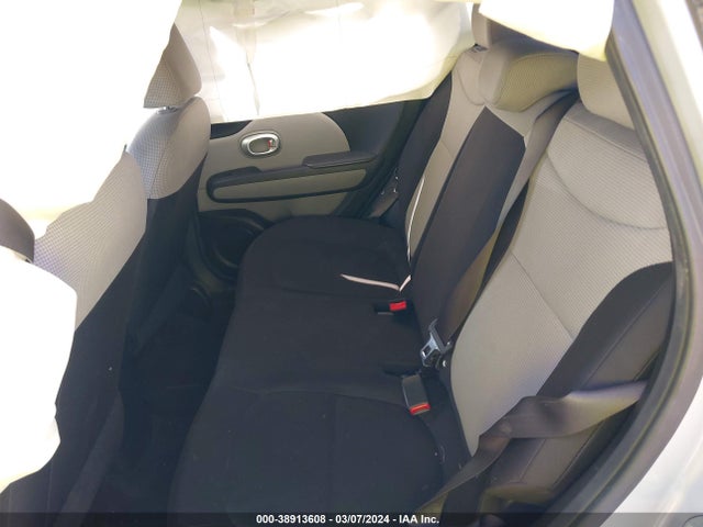 KIA Soul 2016 KNDJN2A28G7837856 Image 8