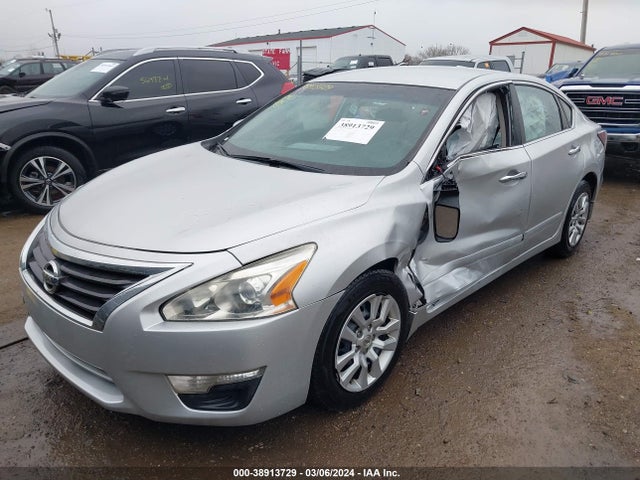 Nissan Altima 2.5 S 2014 1N4AL3AP8EC423994 Image 2