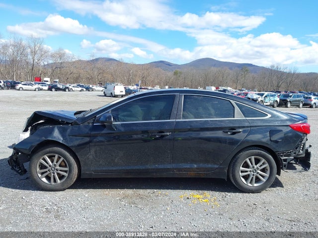 Hyundai SONATA SE 2017 5NPE24AF7HH472768 Image 15