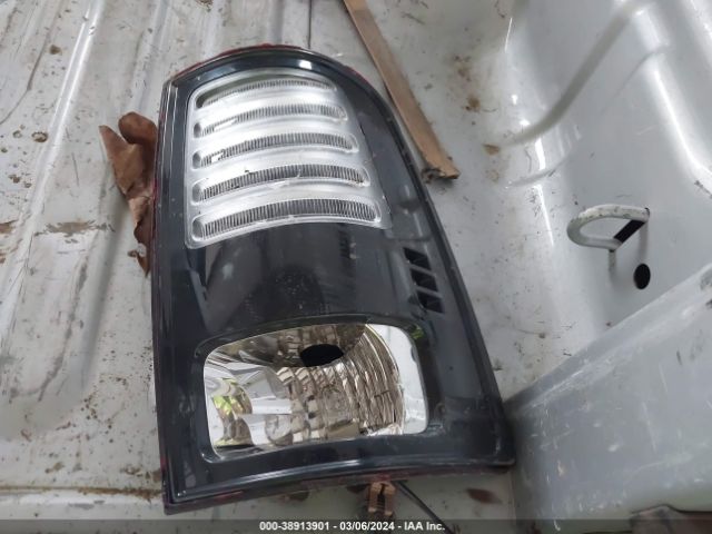 1C6RR7HTXFS506752 RAM 1500 Sport