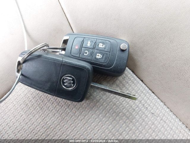 1G4PP5SK2E4104782 Buick Verano