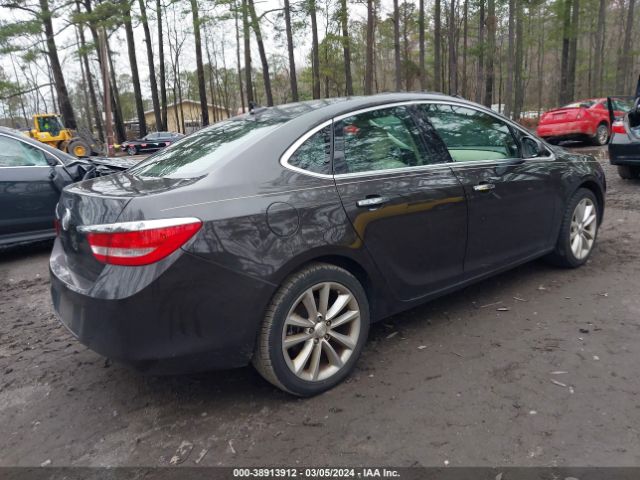 1G4PP5SK2E4104782 Buick Verano