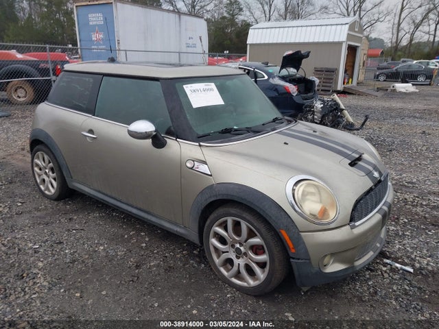 2007 MINI COOPER S WMWMF735X7TL91292 Photo 0