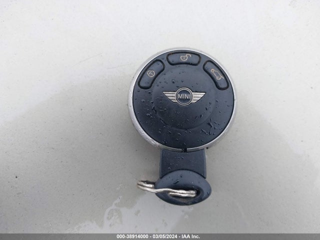 2007 MINI COOPER S WMWMF735X7TL91292 Photo 10