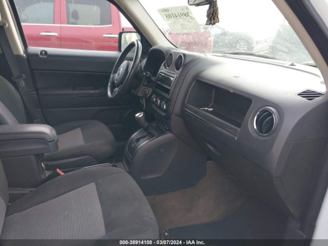 1C4NJRFB4HD174660 Jeep Patriot Latitude 4x4