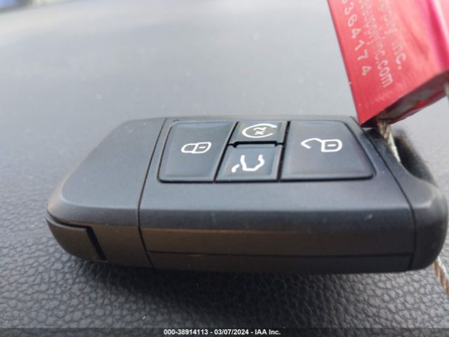 3VWEB7BU8KM240239 Volkswagen Jetta 1.4t Sel