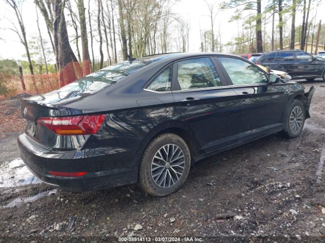 3VWEB7BU8KM240239 Volkswagen Jetta 1.4t Sel