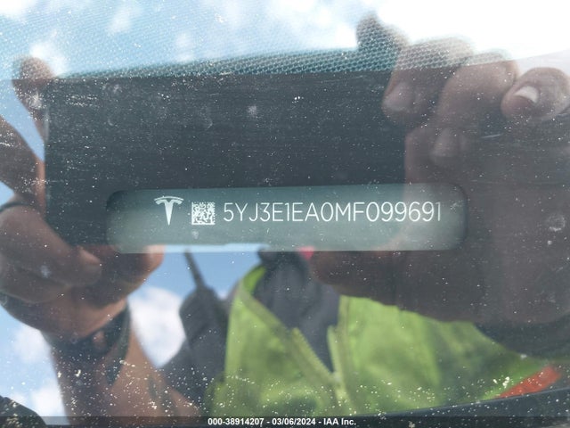 5YJ3E1EA0MF099691 Tesla Model 3 Standard Range Plus Rear-wheel Drive