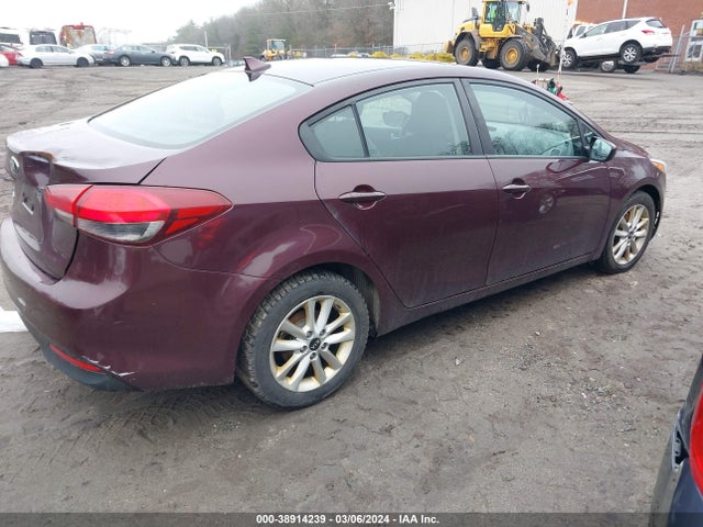 KIA FORTE LX 2017 3KPFL4A74HE131634 Image 4