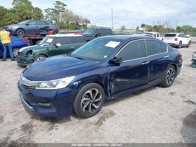 Honda ACCORD EX 2017 1HGCR2F72HA118058 Image 2