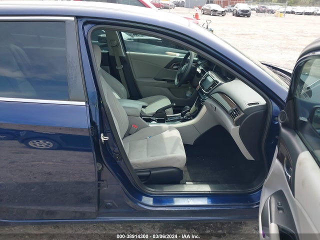 Honda ACCORD EX 2017 1HGCR2F72HA118058 Image 5