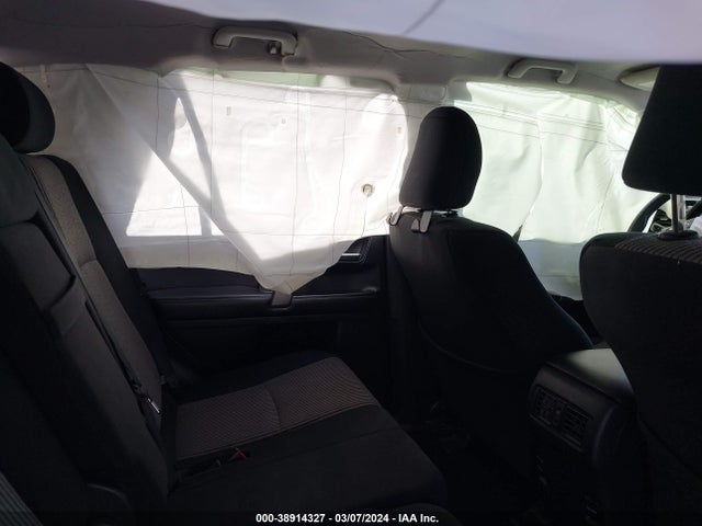 Toyota 4RUNNER SR5 2016 JTEZU5JR3G5110099 Image 8
