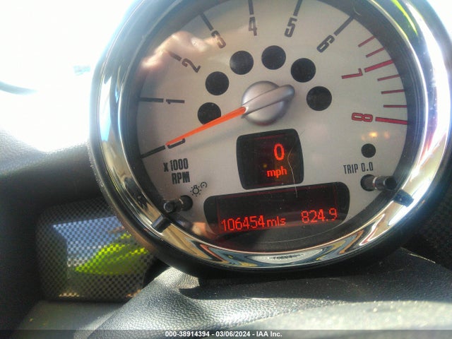 2011 MINI COOPER S WMWSV3C50BTY21763 Photo 6