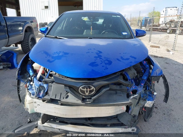Toyota C-HR XLE 2019 NMTKHMBX2KR093069 Image 12