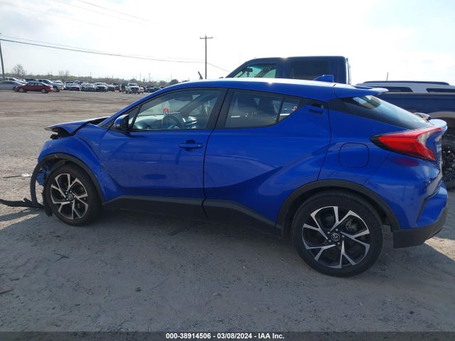 Toyota C-HR XLE 2019 NMTKHMBX2KR093069 Image 14