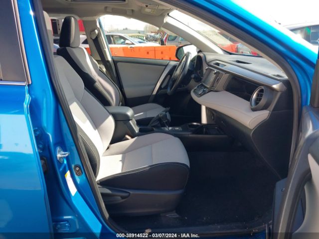 2016 TOYOTA RAV4 HYBRID JTMRJREV9GD048919 Photo 4