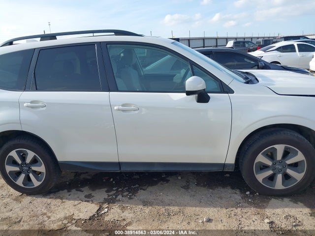 Subaru Forester 2.5i Premium 2017 JF2SJAEC0HH541384 Image 14