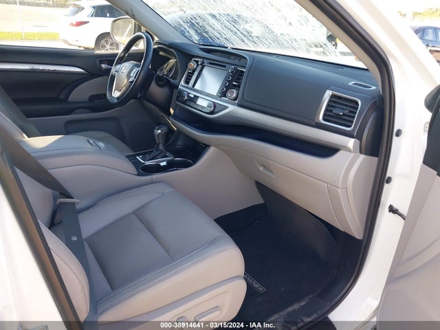 Toyota Highlander Xle 2019 5TDKZRFH7KS357286 Image 5