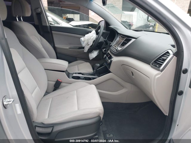 Hyundai TUCSON SE 2017 KM8J23A48HU394655 Image 5