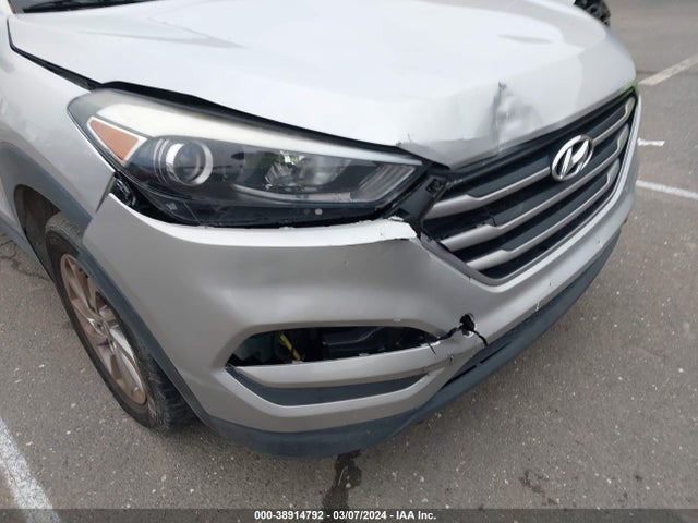 Hyundai TUCSON SE 2017 KM8J23A48HU394655 Image 6