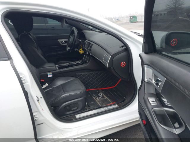 SAJWJ0FF1F8U48200 Jaguar Xf 3.0 Portfolio/3.0 Sport