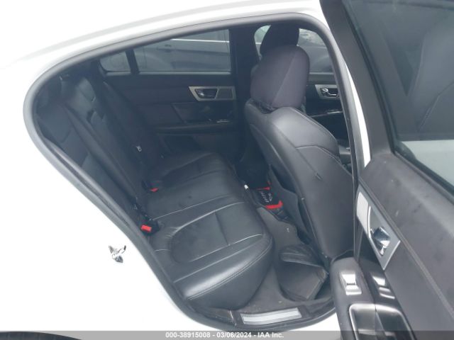 SAJWJ0FF1F8U48200 Jaguar Xf 3.0 Portfolio/3.0 Sport