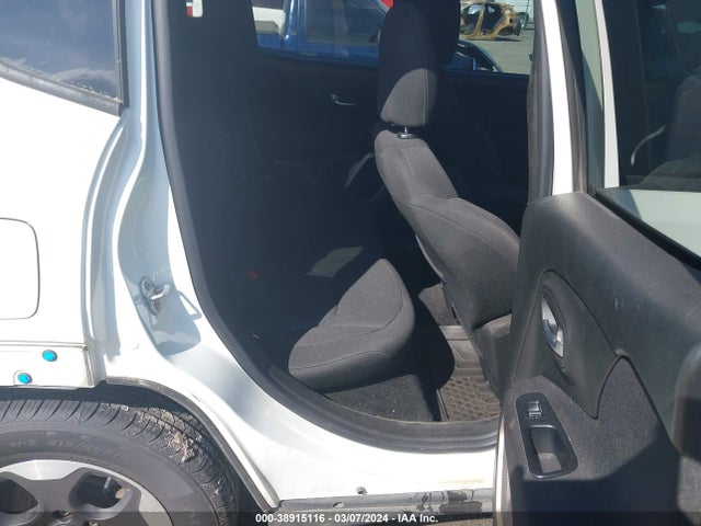 2015 JEEP RENEGADE LATITUDE VIN: ZACCJABH9FPB81802