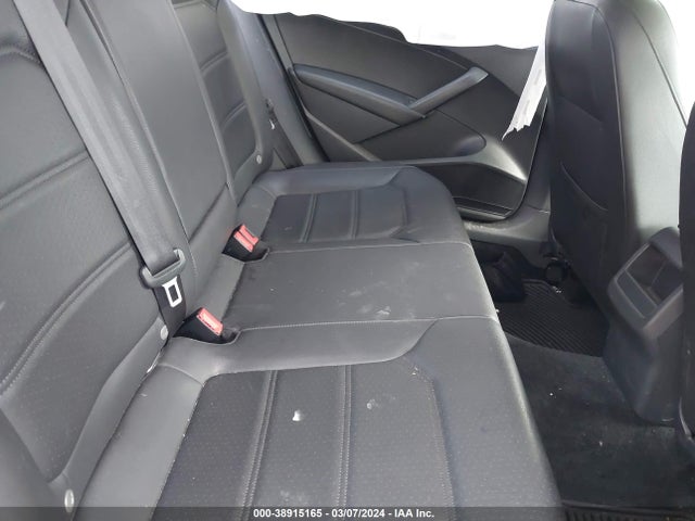 1VWAT7A37FC120735 Volkswagen Passat 1.8t Limited Edition