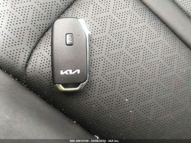 5XYRL4LC5NG154099 KIA SORENTO S