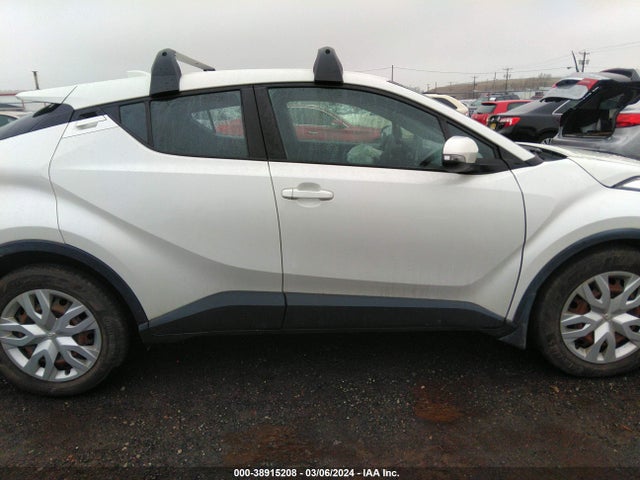 Toyota C-HR LE 2019 NMTKHMBX9KR095742 Image 13