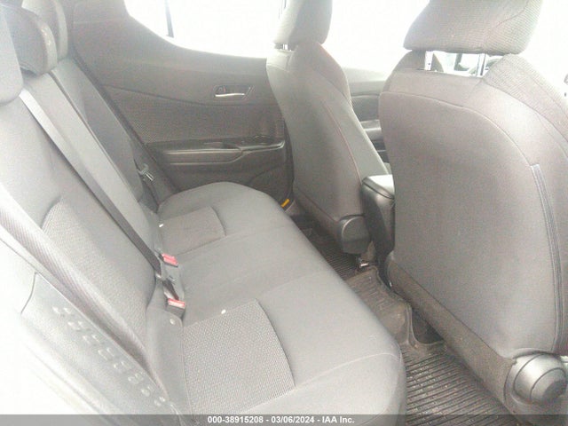 Toyota C-HR LE 2019 NMTKHMBX9KR095742 Image 8