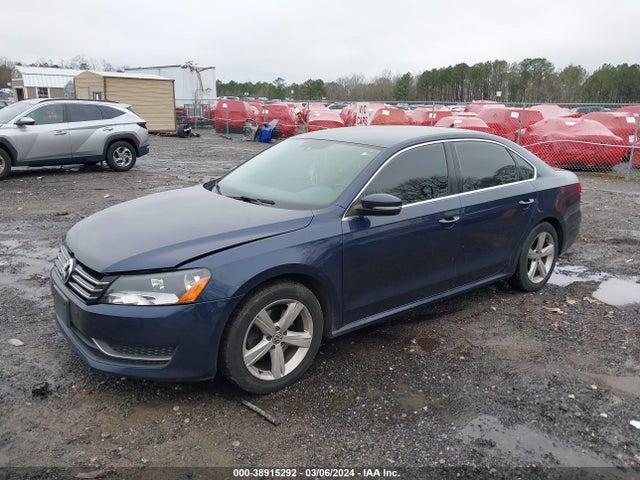 1VWBT7A32EC053576 Volkswagen Passat 1.8t Se