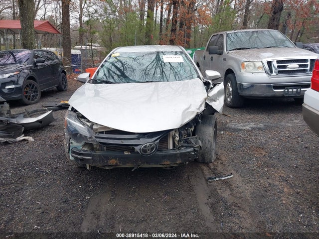 Toyota COROLLA LE 2018 5YFBURHE7JP839068 Image 6