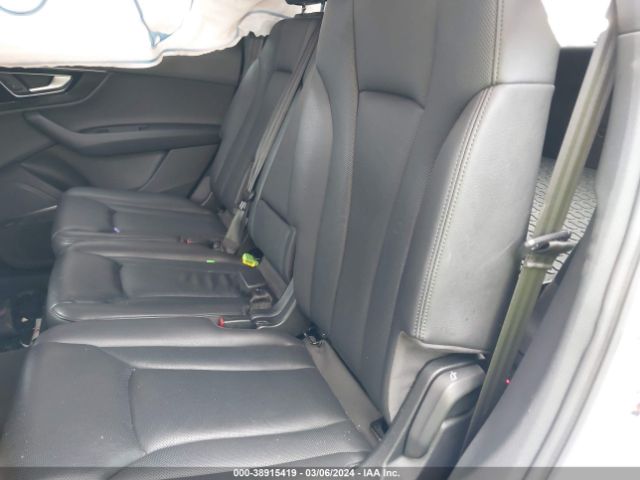 WA1VAAF76KD007795 Audi Q7 55 Premium