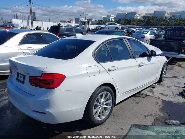 BMW 320i 2017 WBA8E1G39HNU18143 Image 4