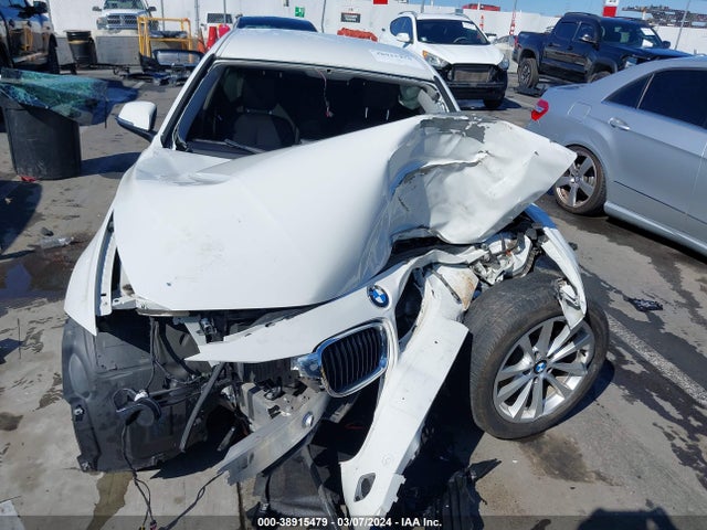 BMW 320i 2017 WBA8E1G39HNU18143 Image 6