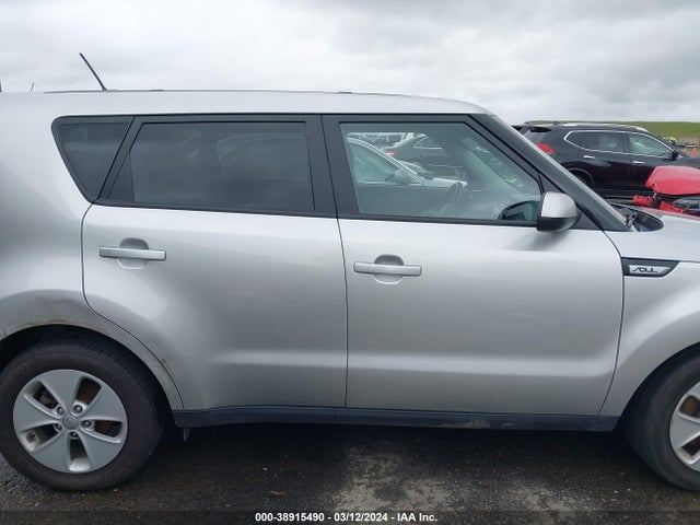 KIA Soul 2015 KNDJN2A29F7804668 Image 13