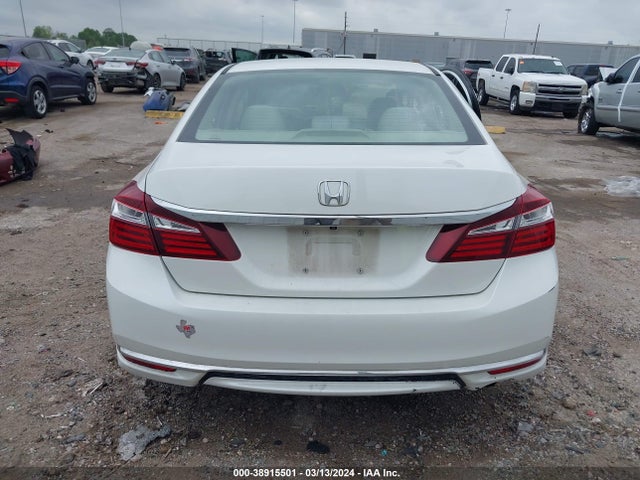 Honda ACCORD LX 2017 1HGCR2F3XHA087378 Image 16