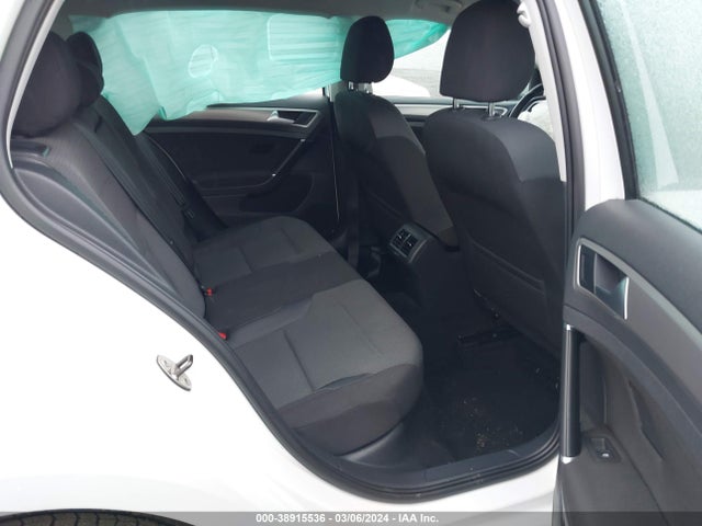 3VW217AU5GM066256 Volkswagen Golf Tsi S 4-door